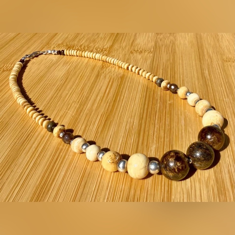 Beautiful Beaded necklace by Alta Lee Inspirations